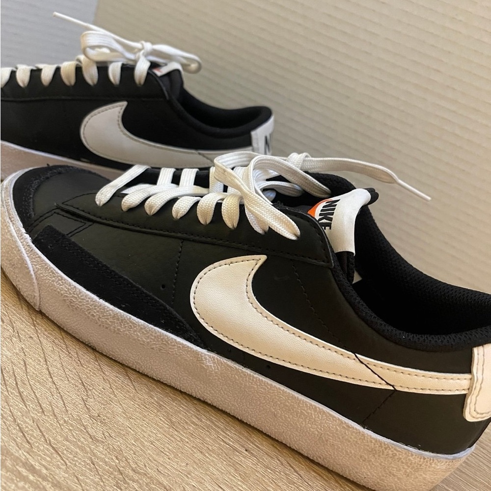 Nike Low Blazer boys size 6.5 - Picture 2 of 6